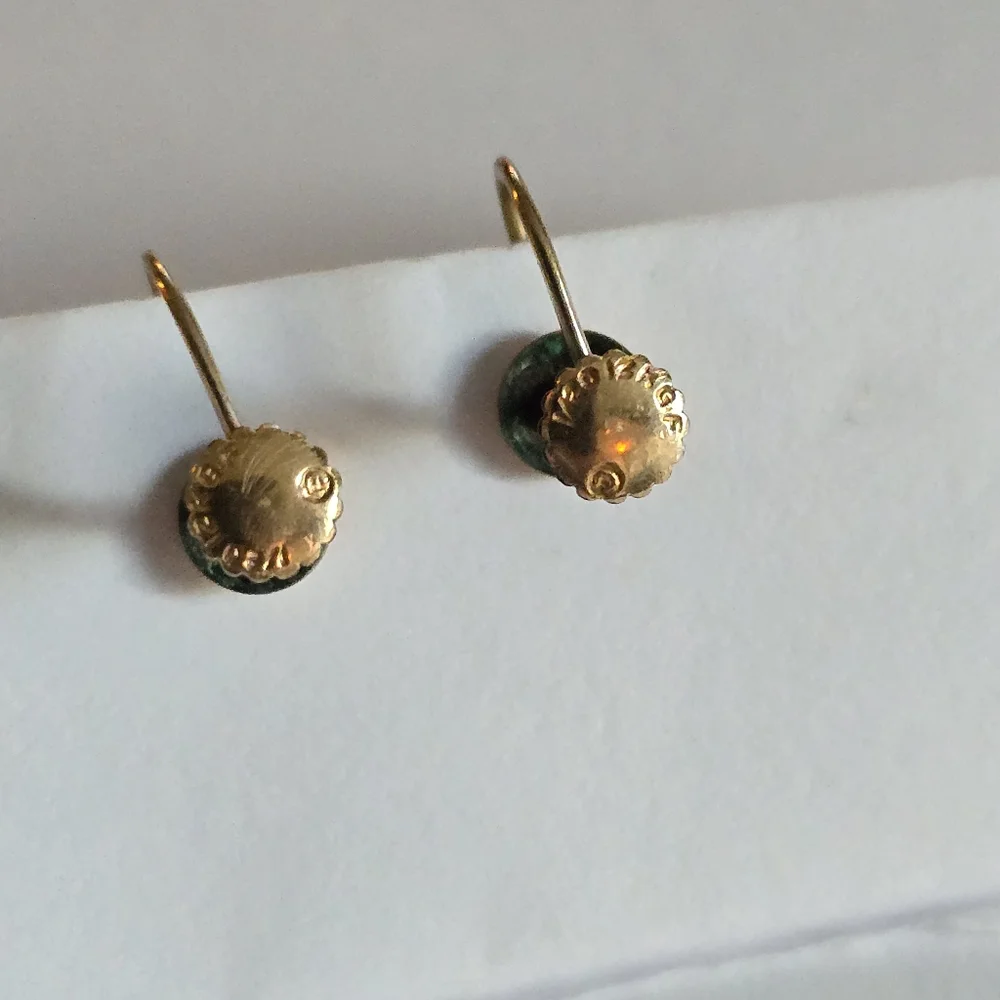 Vintage earrings screwback gold filled faux pearl pearlcore dainty classic